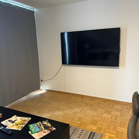 Apartment Zentrale Ferienwohnung In *